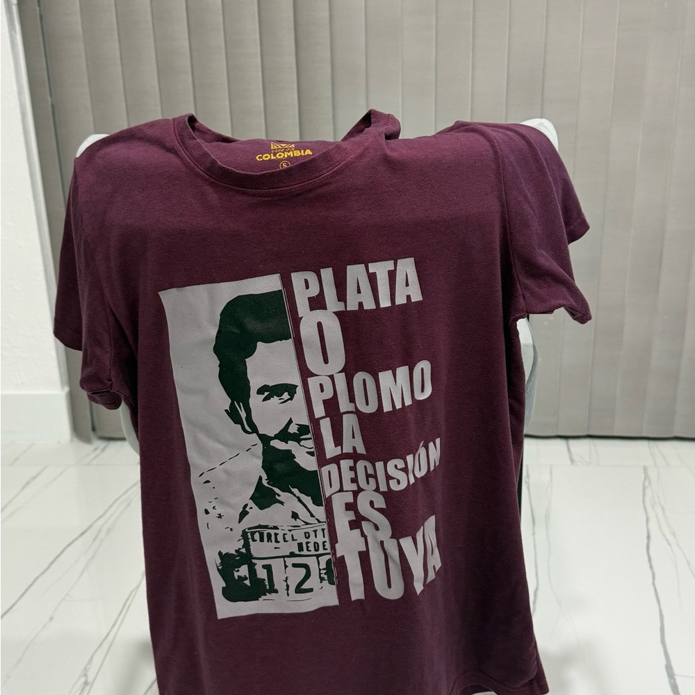 Burgundy Pable Escobar Plata o Plomo
